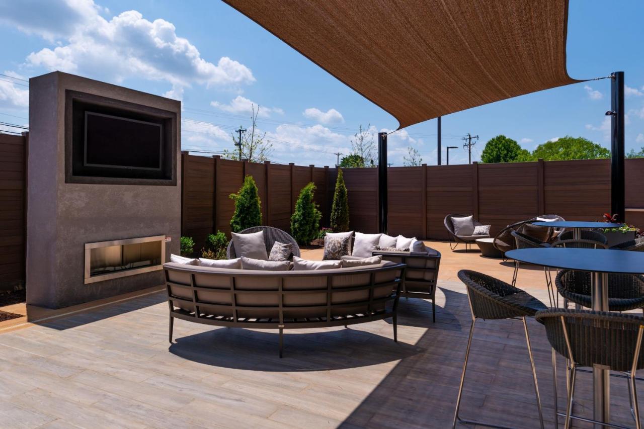 Residence Inn By Marriott Charlotte Northlake Exteriör bild