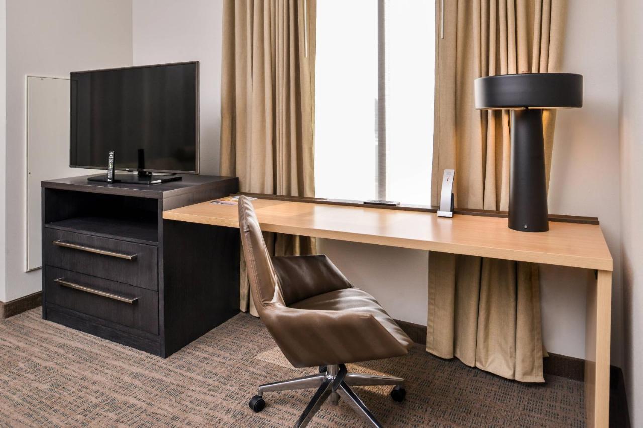 Residence Inn By Marriott Charlotte Northlake Exteriör bild