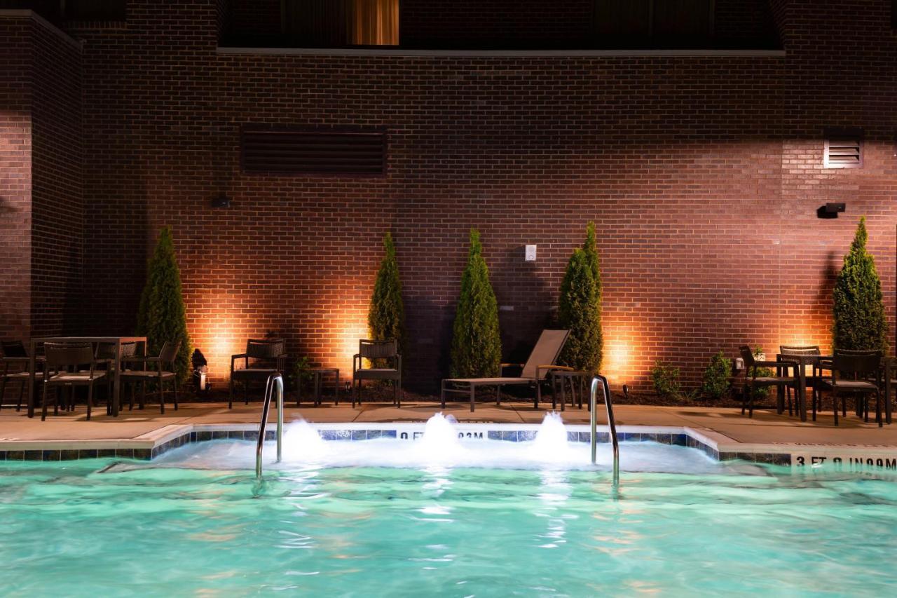 Residence Inn By Marriott Charlotte Northlake Exteriör bild